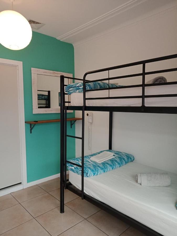 Ozzie Pozzie Backpackers Vandrehjem Port Macquarie Eksteriør billede