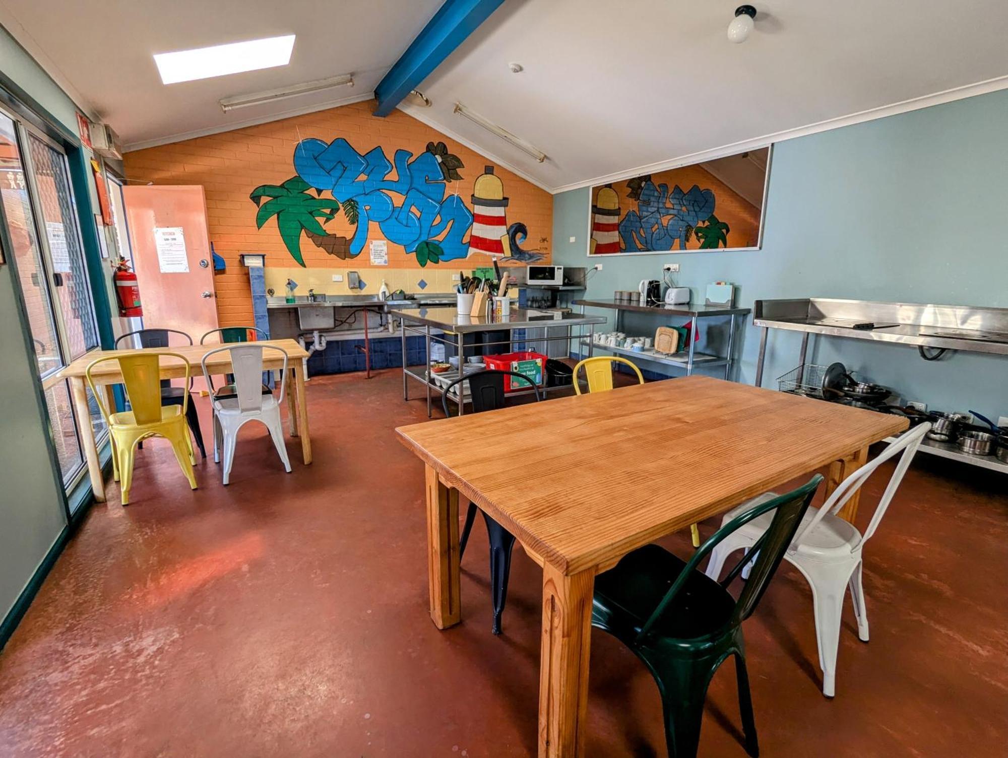 Ozzie Pozzie Backpackers Vandrehjem Port Macquarie Eksteriør billede