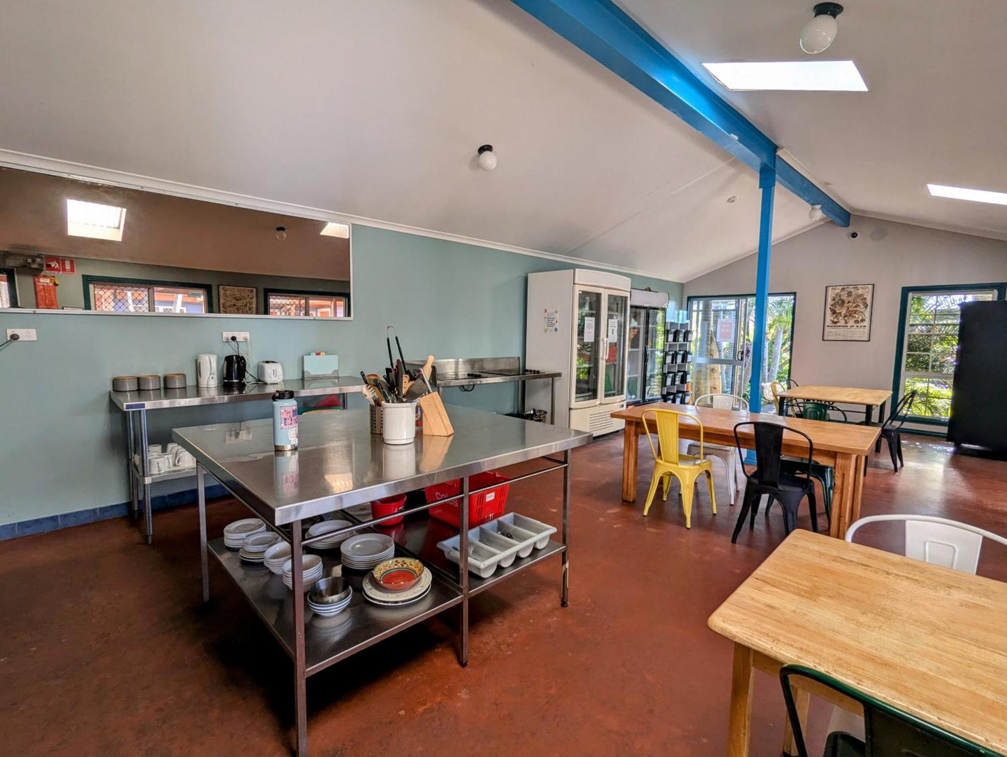 Ozzie Pozzie Backpackers Vandrehjem Port Macquarie Eksteriør billede