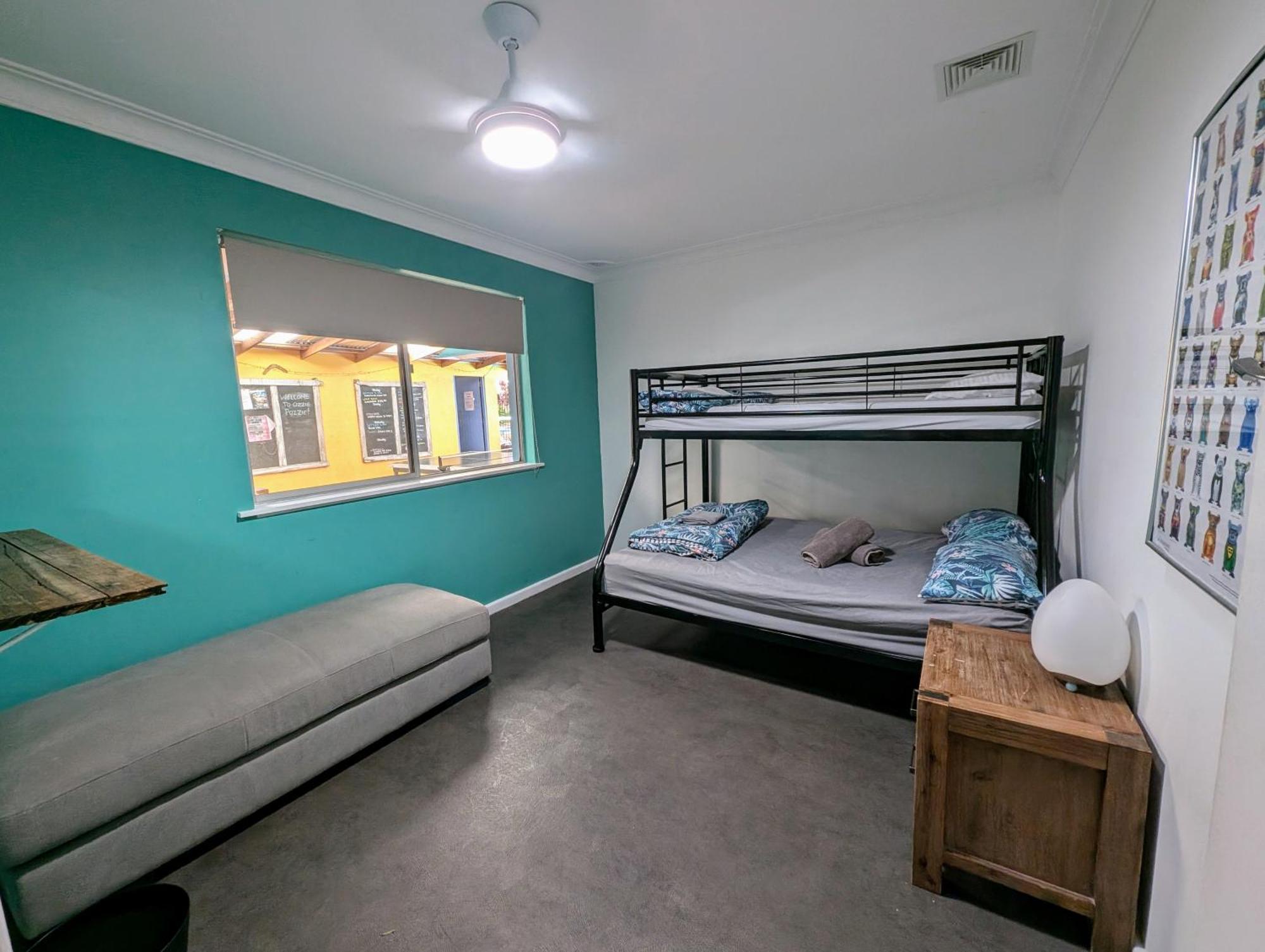 Ozzie Pozzie Backpackers Vandrehjem Port Macquarie Eksteriør billede