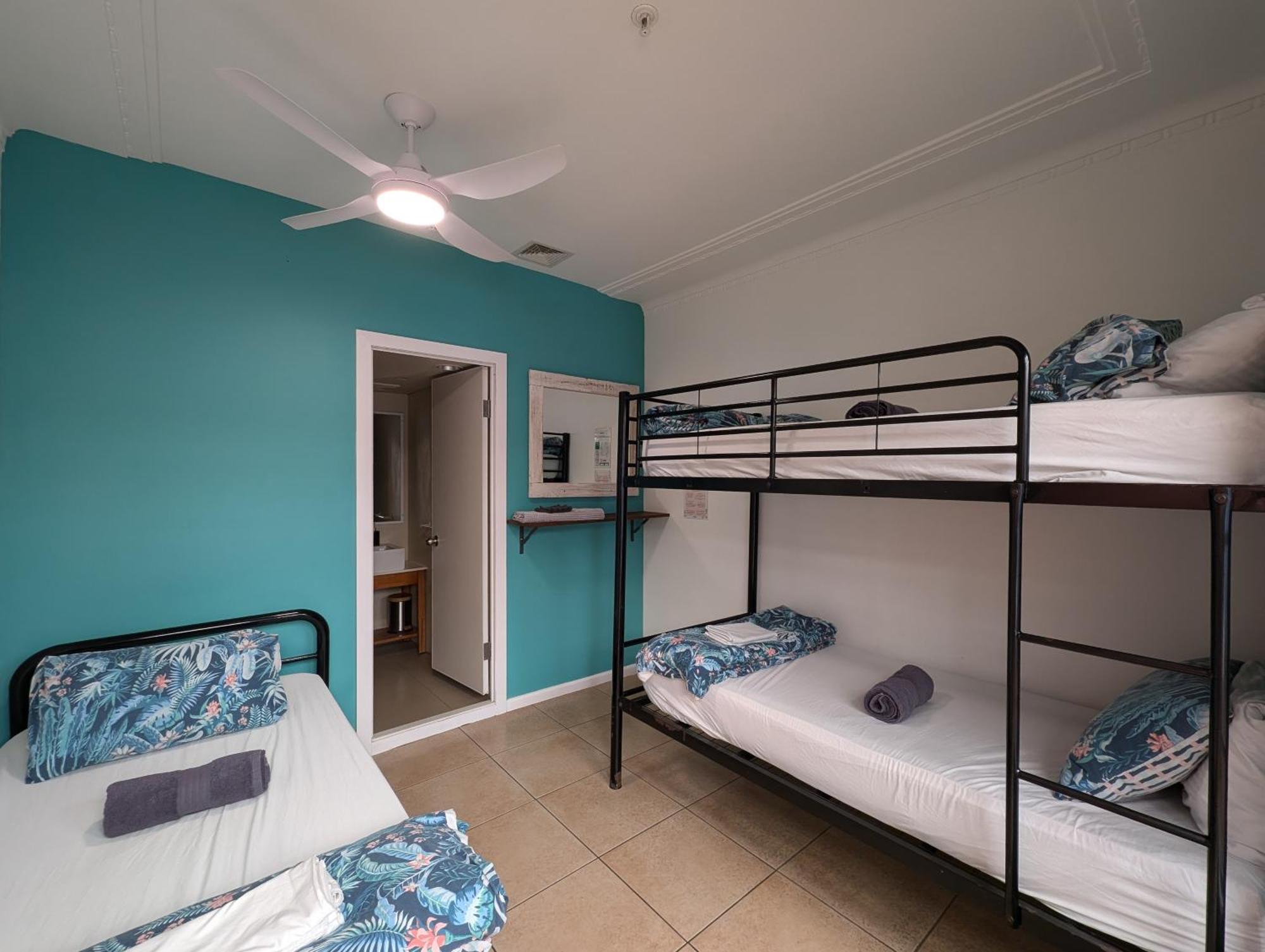 Ozzie Pozzie Backpackers Vandrehjem Port Macquarie Eksteriør billede
